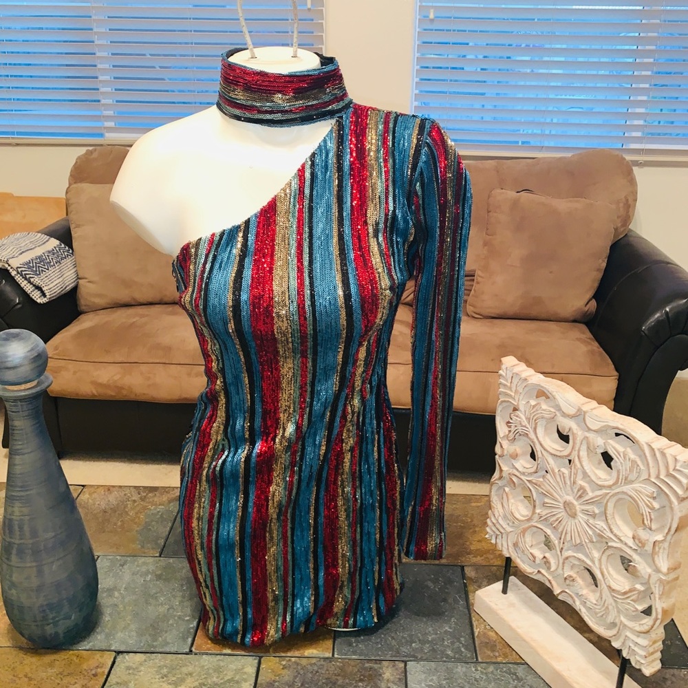 Amazing multicolored sequined mini dress, great for the Holidays!